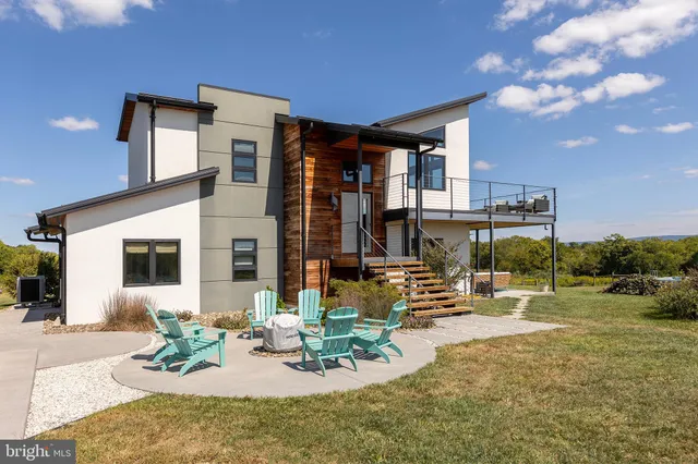 $1,999,900 | 1744 Lord Fairfax Highway, Berryville, VA 22611