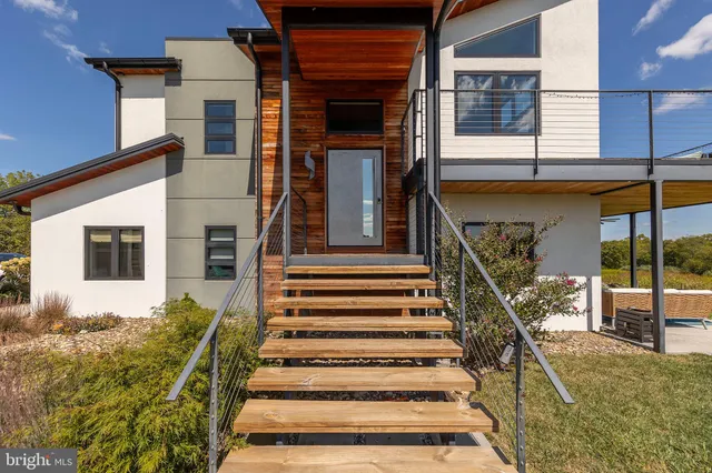 $1,999,900 | 1744 Lord Fairfax Highway, Berryville, VA 22611