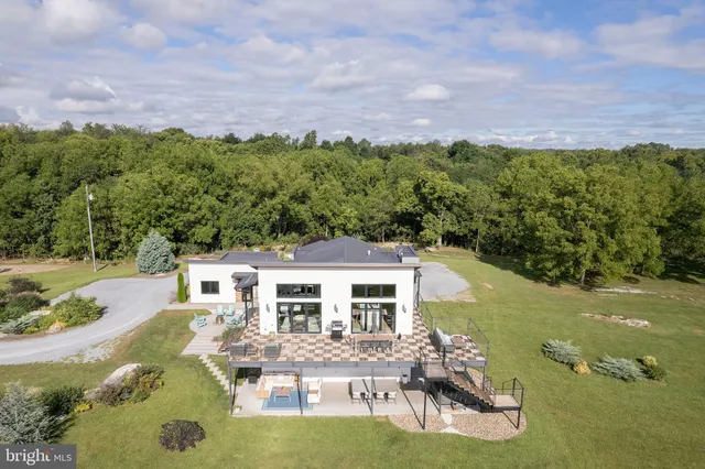 $1,999,900 | 1744 Lord Fairfax Highway, Berryville, VA 22611