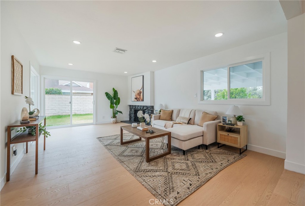 1304 Walling Avenue Brea, CA 92821 - Photo 6 of 36