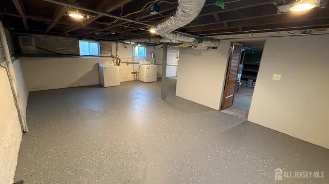 a view of a storage & utility room