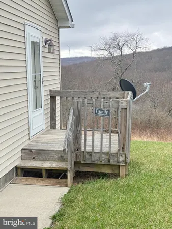 $189,500 | 5127 Emoryville Road, Elk Garden, WV 26717