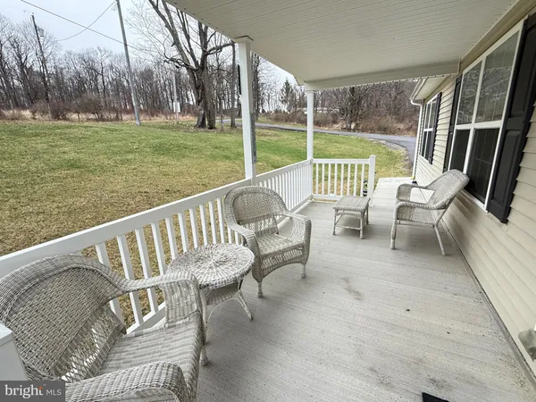 $189,500 | 5127 Emoryville Road, Elk Garden, WV 26717