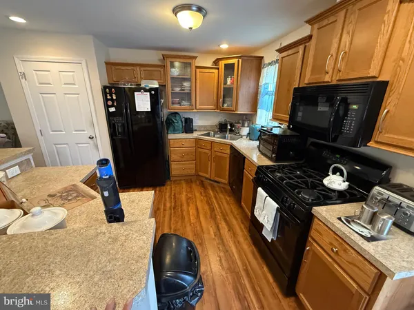 $189,500 | 5127 Emoryville Road, Elk Garden, WV 26717