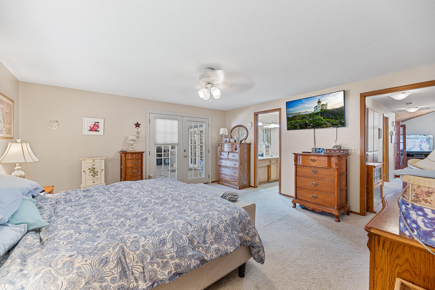 296 Brandon Street Central Point, OR 97502 - Photo 13 of 30 DSC_7890