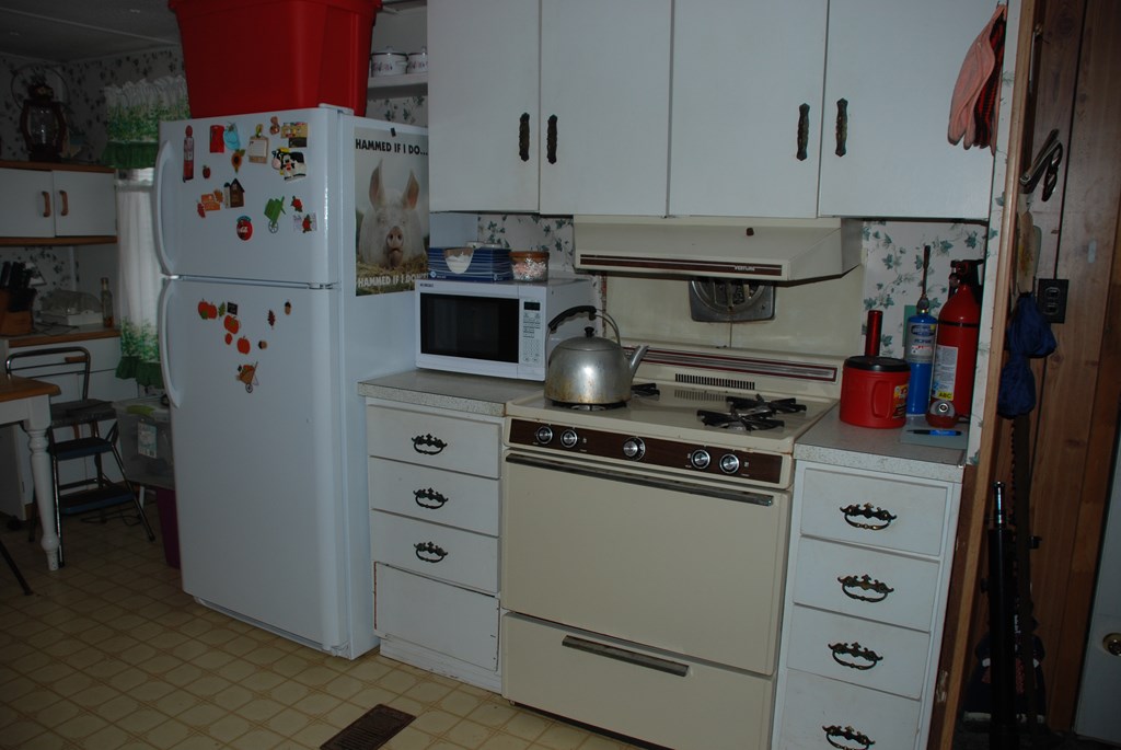 1003-1015 Snyder Road Corsica, PA 15829 - Photo 3 of 11