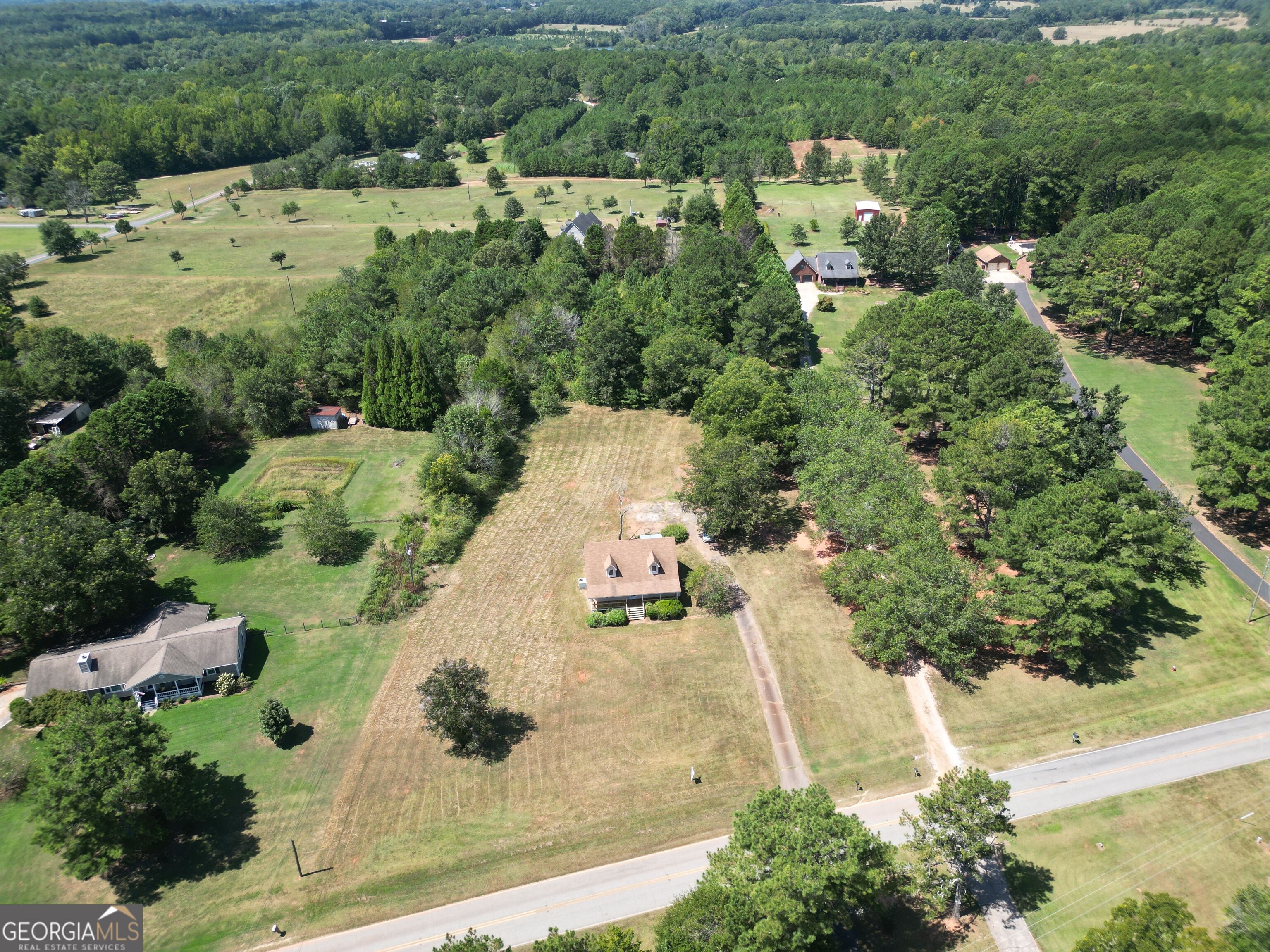 693 Patton Road Griffin, GA 30224 - Photo 2 of 32 Gallery Image 2