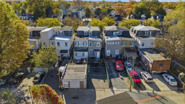 a picture of city view