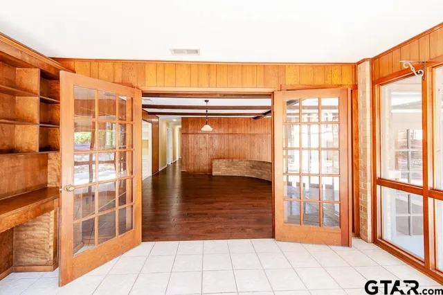 $2,750 | 15458 Highway 110, Whitehouse, TX 75791