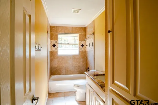 $2,400 | 15458 Highway 110, Whitehouse, TX 75791