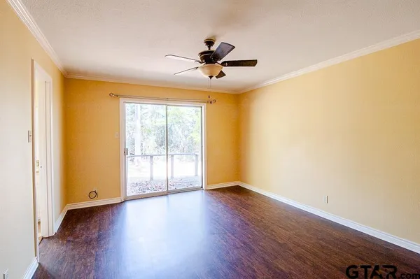 $2,400 | 15458 Highway 110, Whitehouse, TX 75791