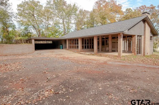 $2,750 | 15458 Highway 110, Whitehouse, TX 75791