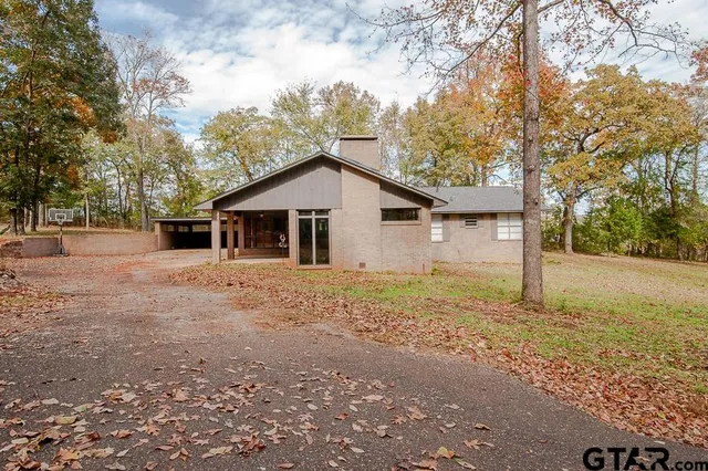 $2,750 | 15458 Highway 110, Whitehouse, TX 75791