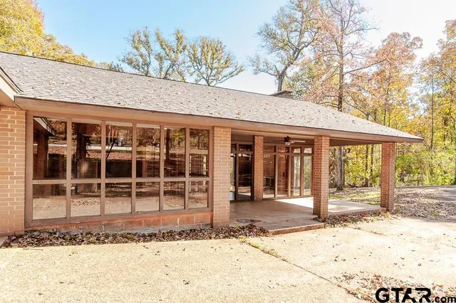 $2,750 | 15458 Highway 110, Whitehouse, TX 75791