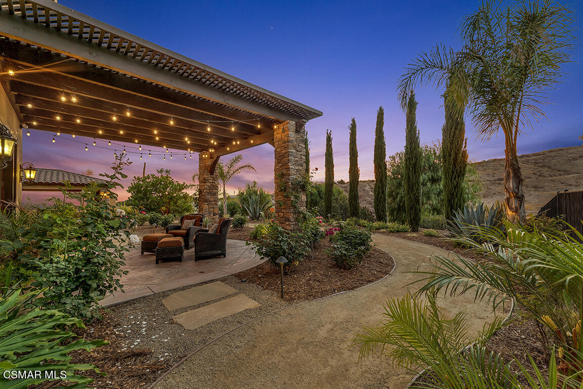 8577 Happy Camp Road Moorpark, CA 93021 - Photo 5 of 96 8577 Happy Camp Road, Moorpark - HsHProd