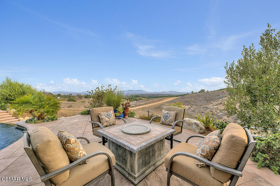 8577 Happy Camp Road Moorpark, CA 93021 - Photo 87 of 96 a view of a patio with furniture and a backyard