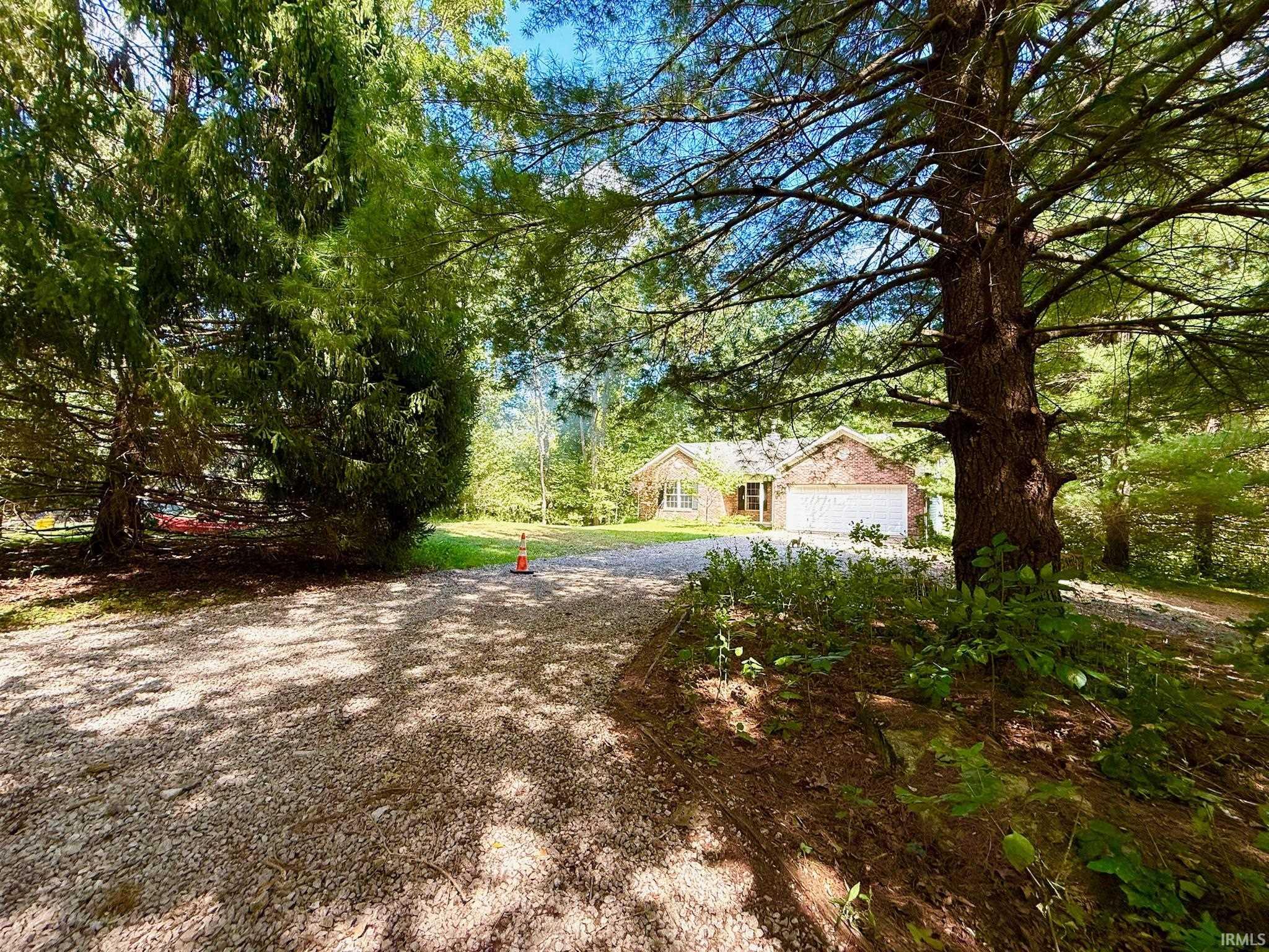 8767 South Ketcham Road Bloomington, IN 47403 - Photo 4 of 49 Gallery Image 4