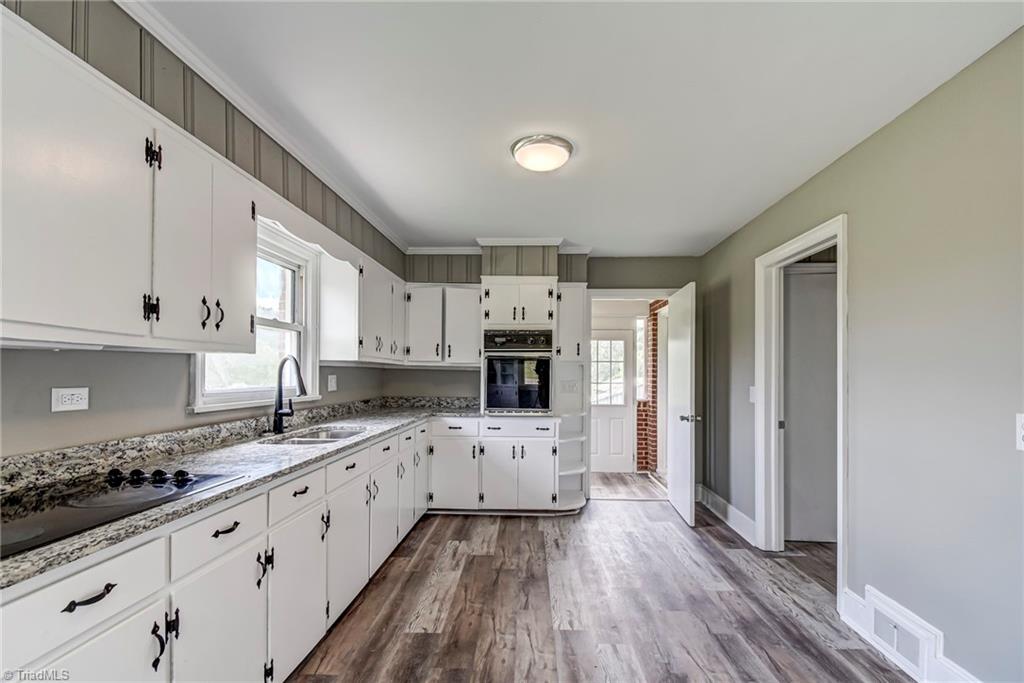 1171 Mitchell Road Pilot Mountain, NC 27041 - Photo 11 of 33 Gallery Image 11