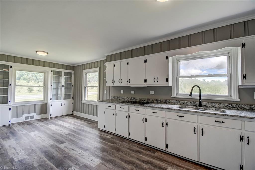 1171 Mitchell Road Pilot Mountain, NC 27041 - Photo 13 of 33 Gallery Image 13