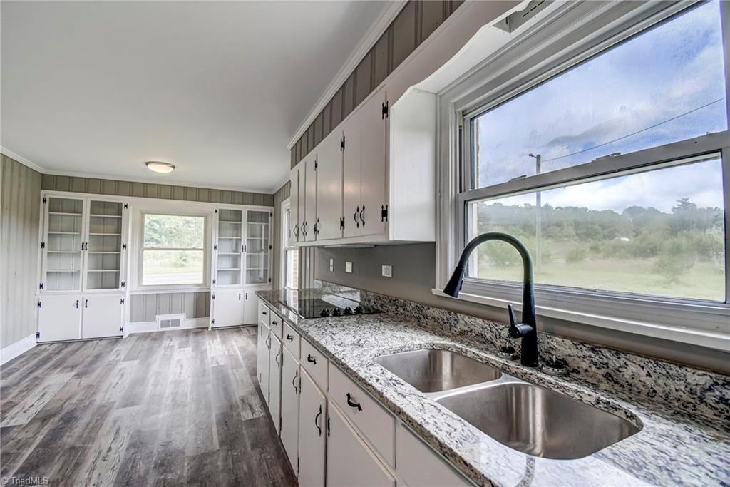 1171 Mitchell Road Pilot Mountain, NC 27041 - Photo 15 of 33 Gallery Image 15