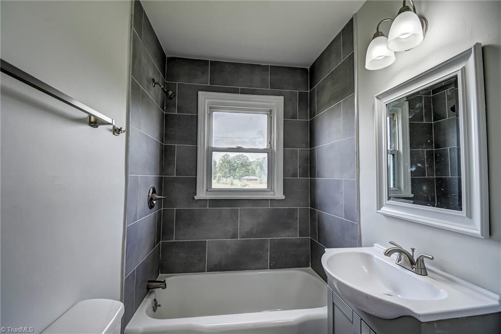 1171 Mitchell Road Pilot Mountain, NC 27041 - Photo 23 of 33 Gallery Image 23