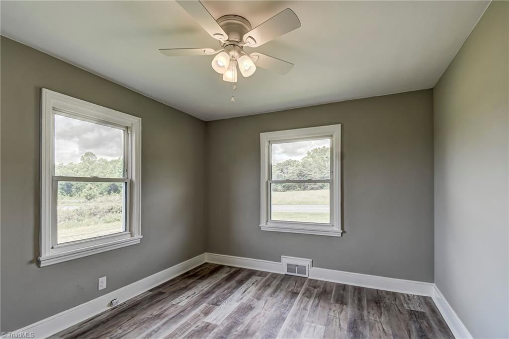 1171 Mitchell Road Pilot Mountain, NC 27041 - Photo 25 of 33 Gallery Image 25