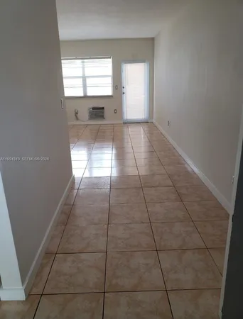 $1,550 | 620 76th Street, Unit 11, Miami Beach, FL 33141