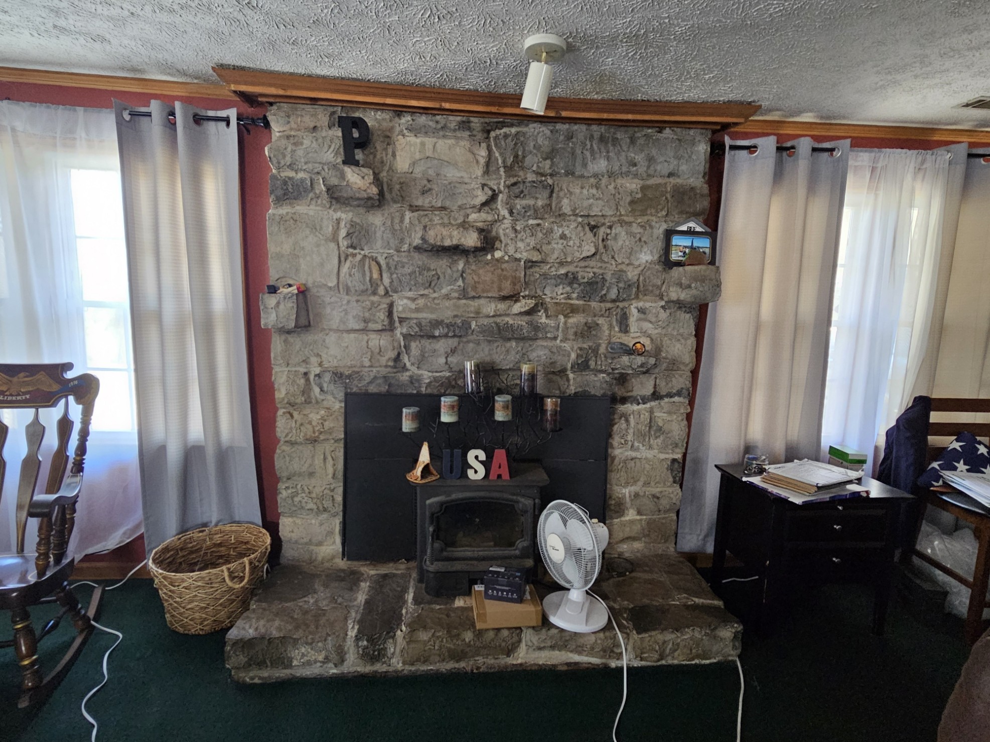 210 Twin Oaks Road McMinnville, TN 37110 - Photo 12 of 35 a room with a mirror and wooden floor