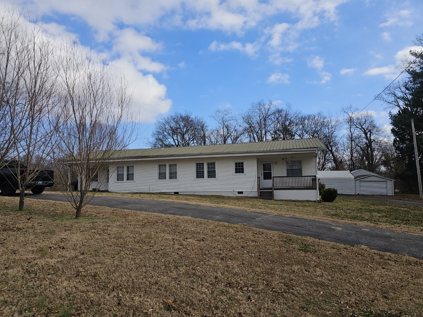 210 Twin Oaks Road McMinnville, TN 37110 - Photo 6 of 35