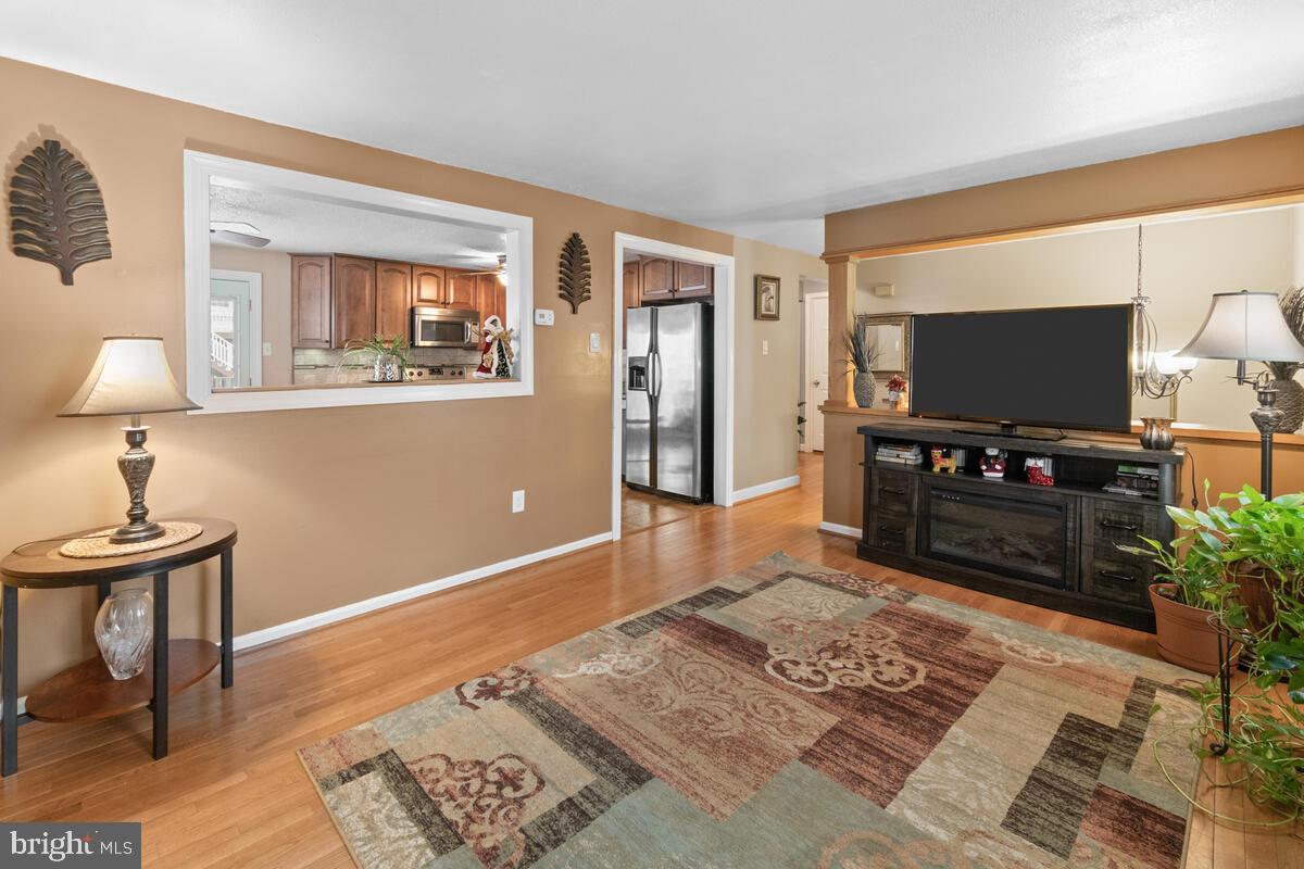 211 Savage Road Frederick, MD 21702 - Photo 8 of 34 Gallery Image 8