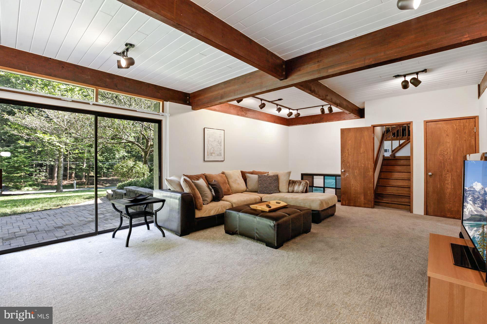 11008 Fawsett Road Potomac, MD 20854 - Photo 22 of 31