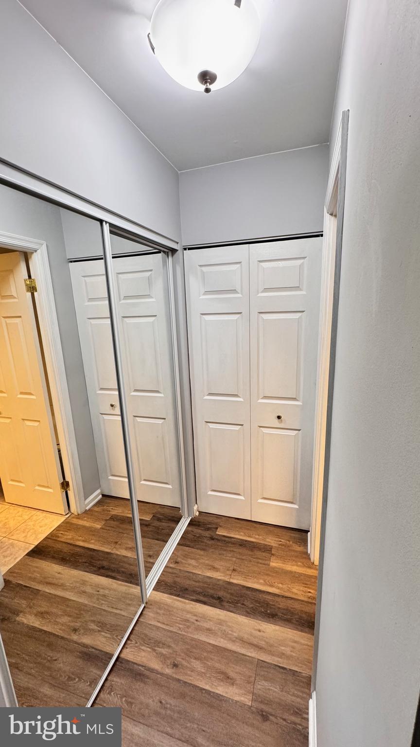 5817 Cove Landing Road, Unit 301 Burke, VA 22015 - Photo 16 of 32