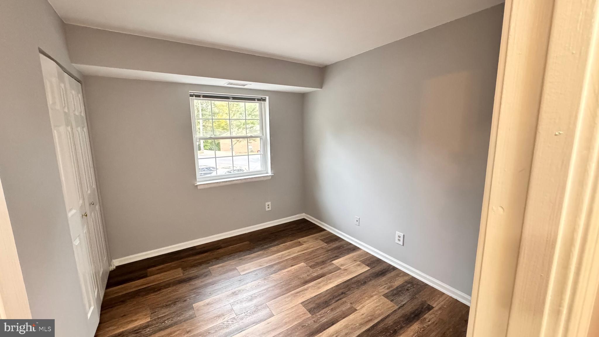 5817 Cove Landing Road, Unit 301 Burke, VA 22015 - Photo 20 of 32