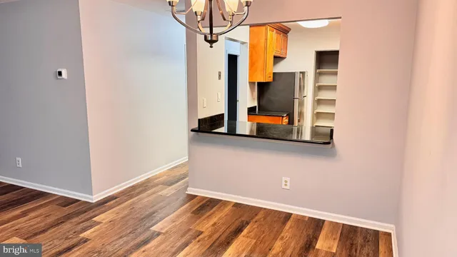 $2,400 | 5817 Cove Landing Road, Unit 301, Burke, VA 22015