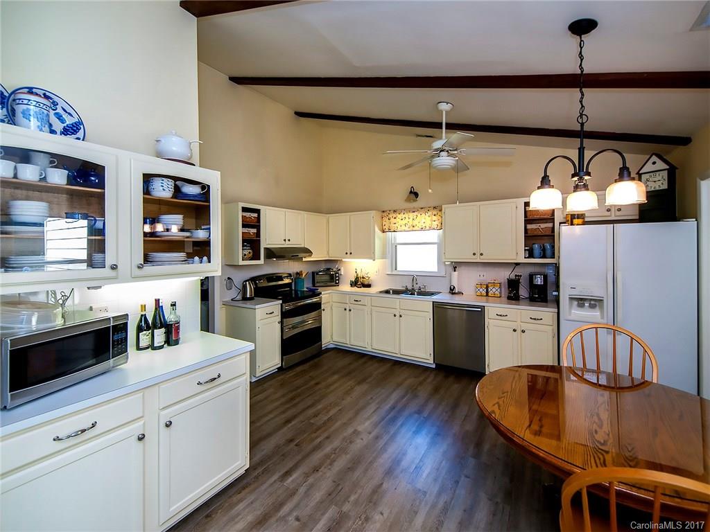 304 Neill Ridge Road, Unit 5 Matthews, NC 28105 - Photo 8 of 23 Gallery Image 8