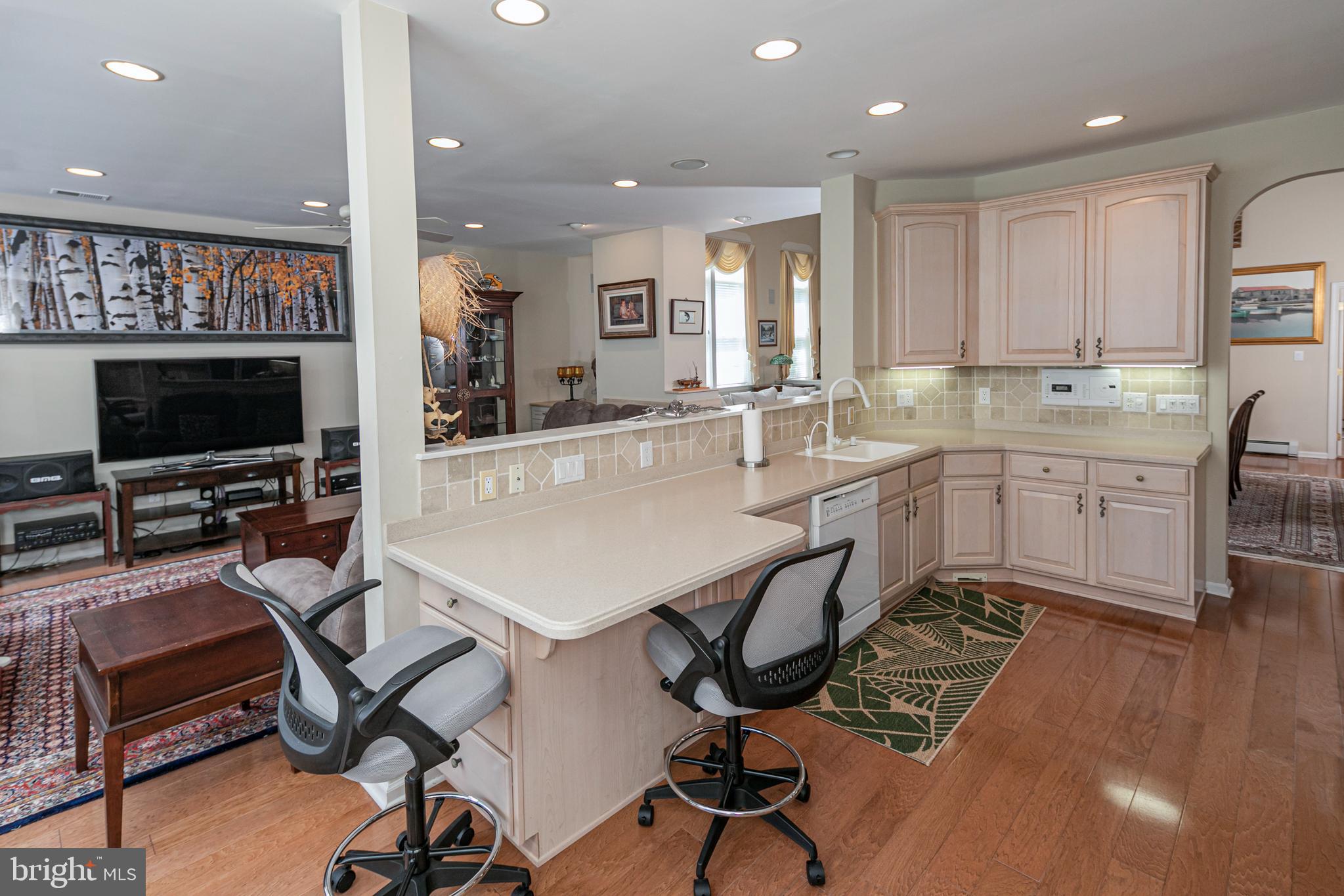 42 Stanford Road East Pennington, NJ 08534 - Photo 17 of 36 Gallery Image 17