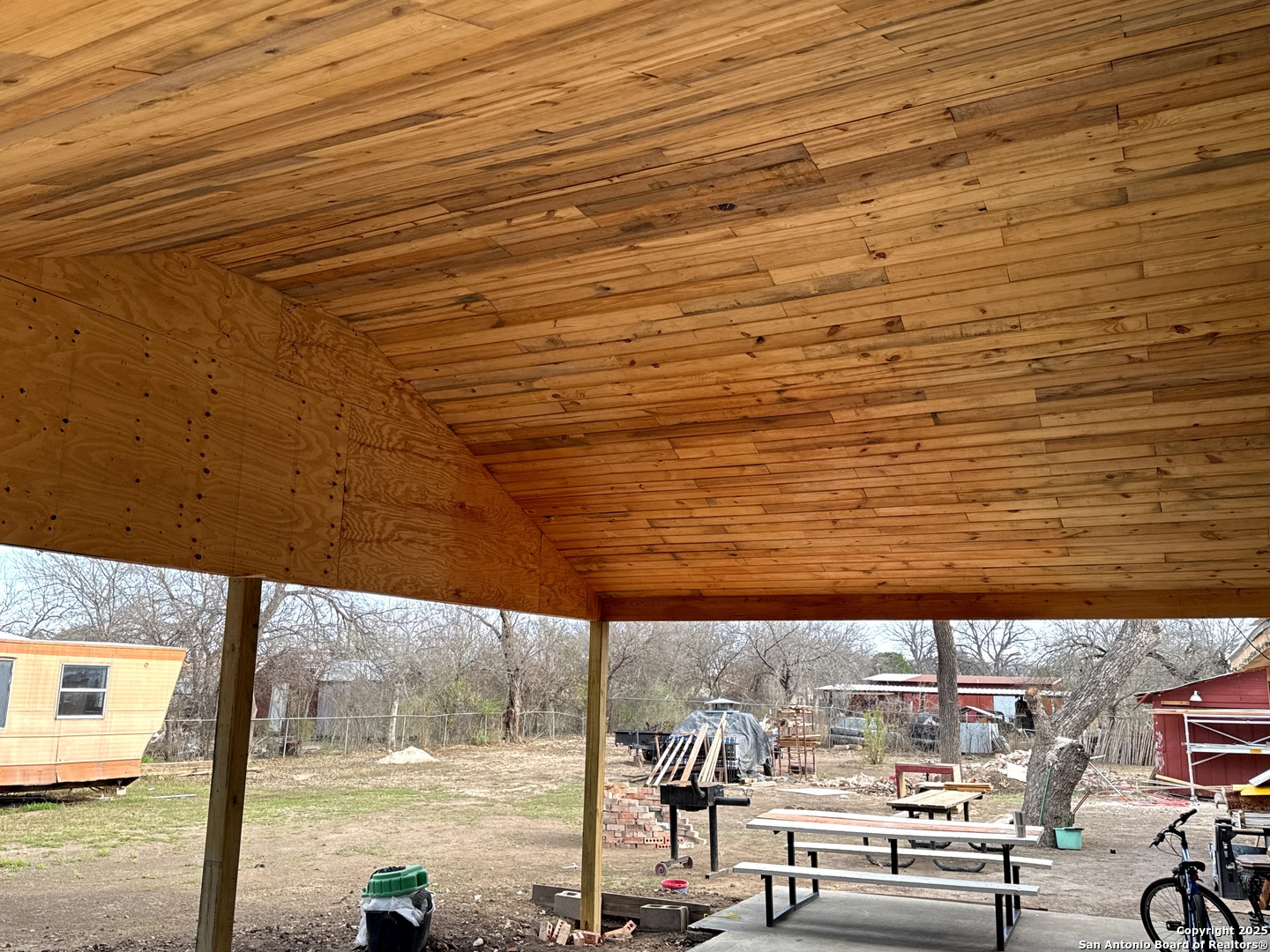 713 Boone Street Uvalde, TX 78801 - Photo 5 of 31 a view of a city from a balcony