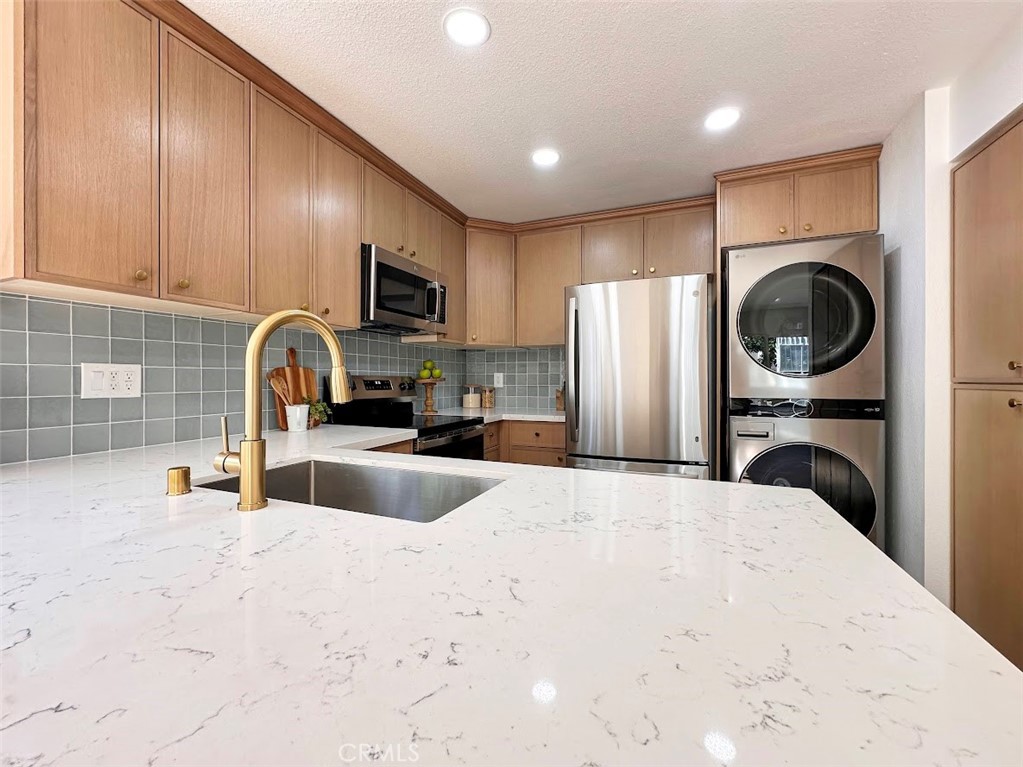 1314 North Spurgeon Street Santa Ana, CA 92701 - Photo 3 of 19