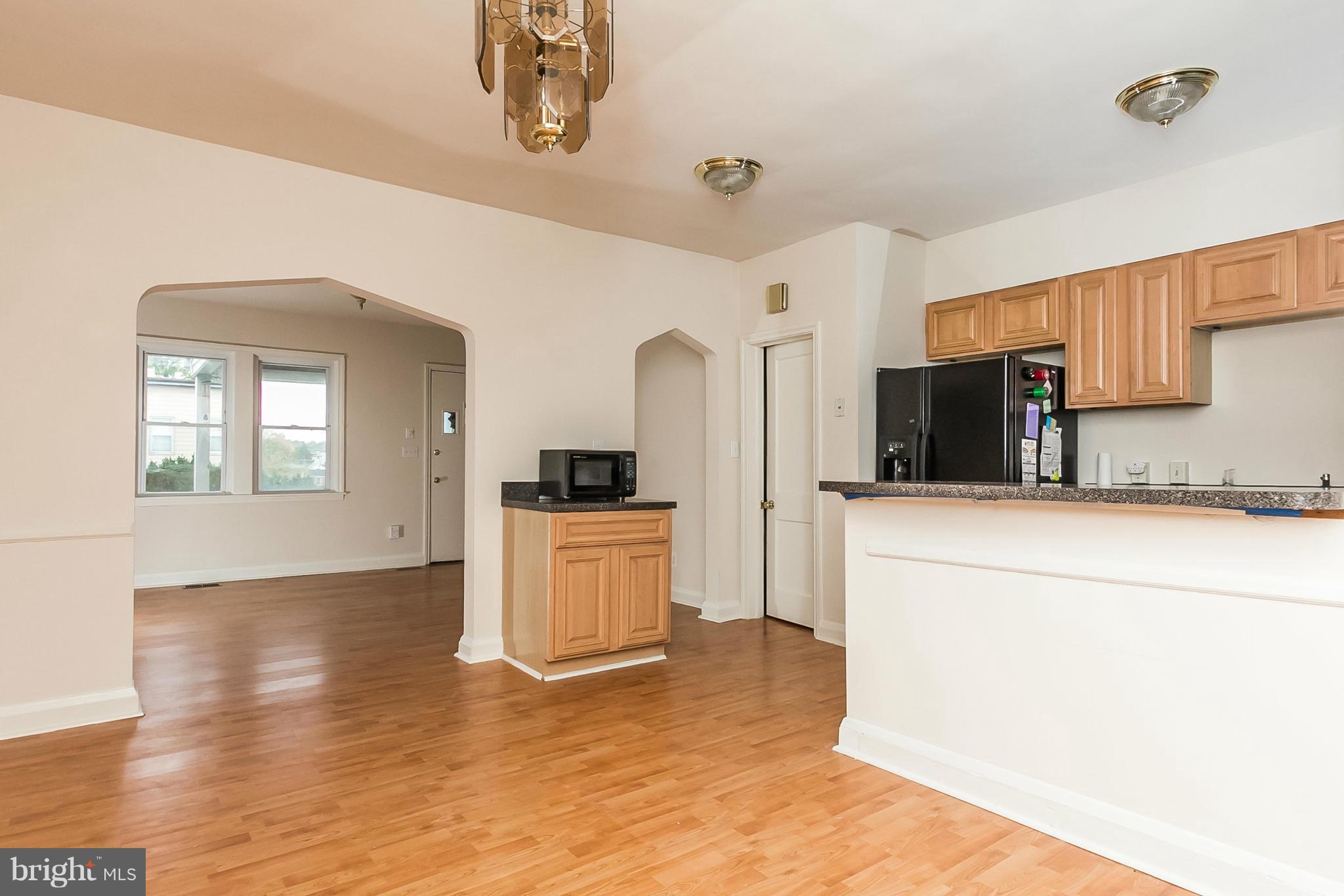 4297 Falls Road Baltimore, MD 21211 - Photo 8 of 22 Dining Room