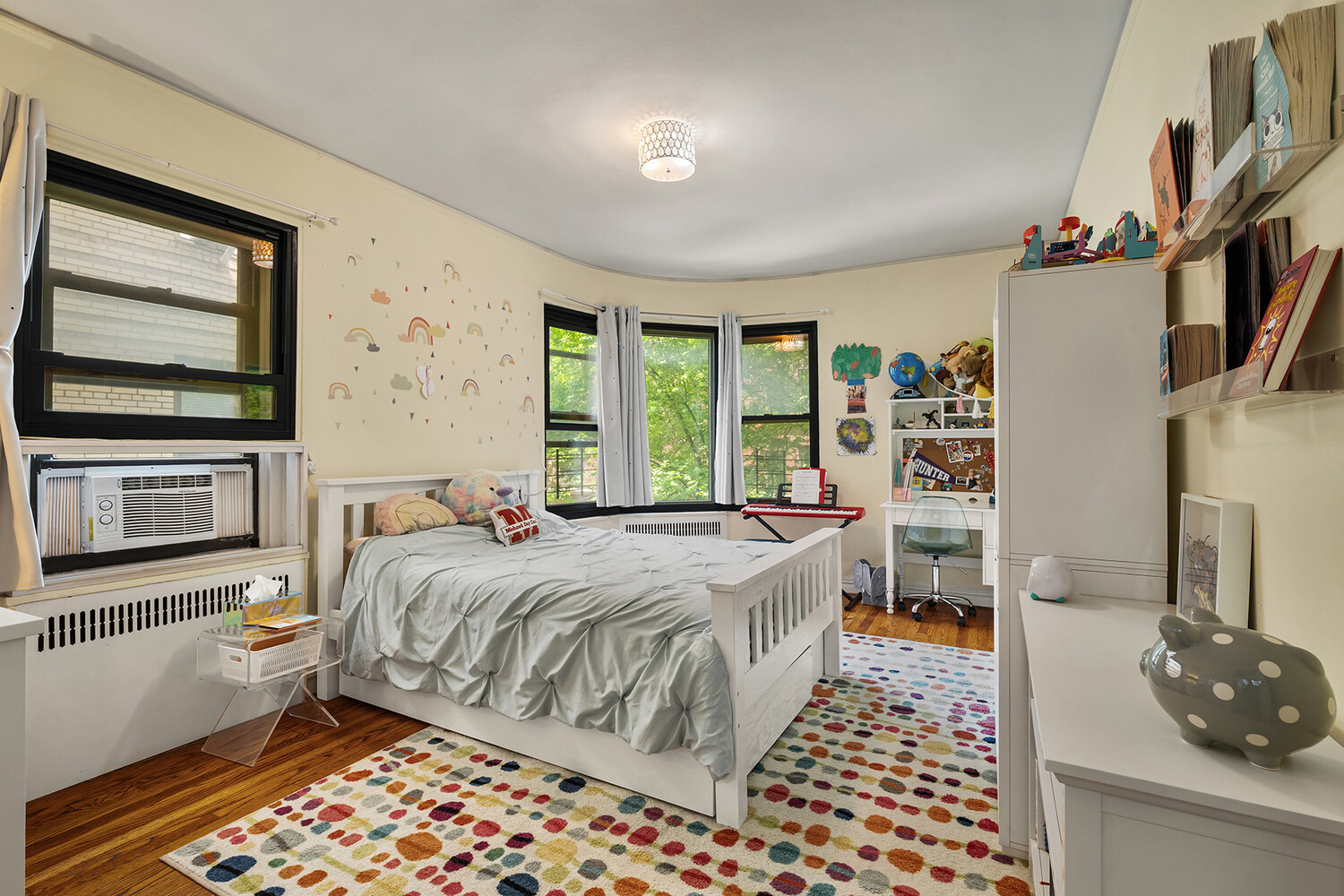 350 East 77th Street, Unit 2AB Manhattan, NY 10075 - Photo 6 of 8