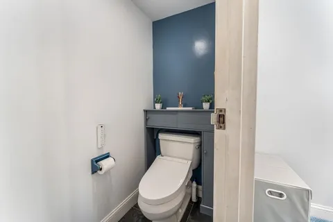 $484,000 | 2110 Harmon Cove Tower, Secaucus, NJ 07094