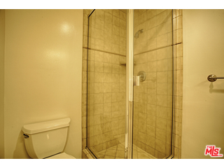 8130 Redlands Street, Unit 7 Playa del Rey, CA 90293 - Photo 23 of 26 Gallery Image 23