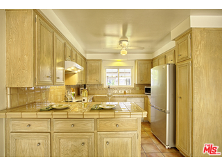 8130 Redlands Street, Unit 7 Playa del Rey, CA 90293 - Photo 10 of 26 Gallery Image 10