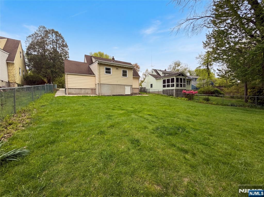 616 River Road Teaneck, NJ 07666 - Photo 32 of 40