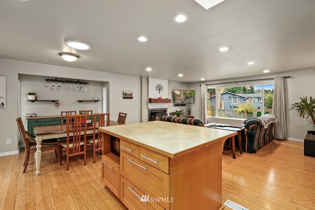 12542 Southeast 188th Place Renton, WA 98058 - Photo 10 of 30 Gallery Image 10