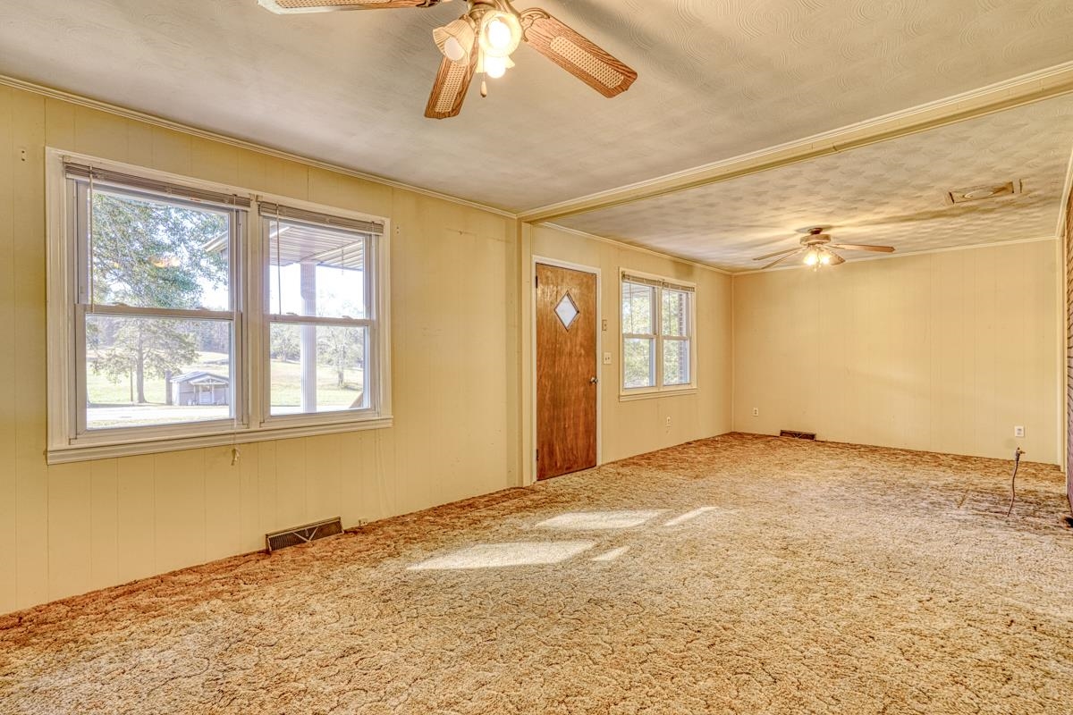 1130 Cooper Bridge Road Woodruff, SC 29388 - Photo 5 of 30