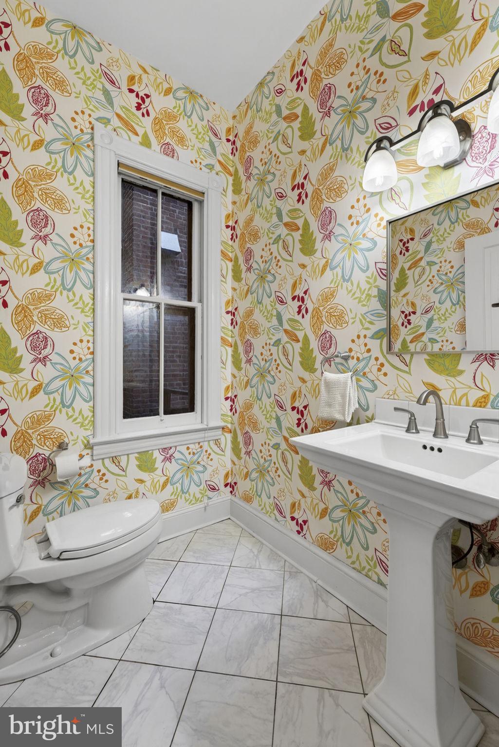 154 13th Street Southeast Washington, DC 20003 - Photo 16 of 42