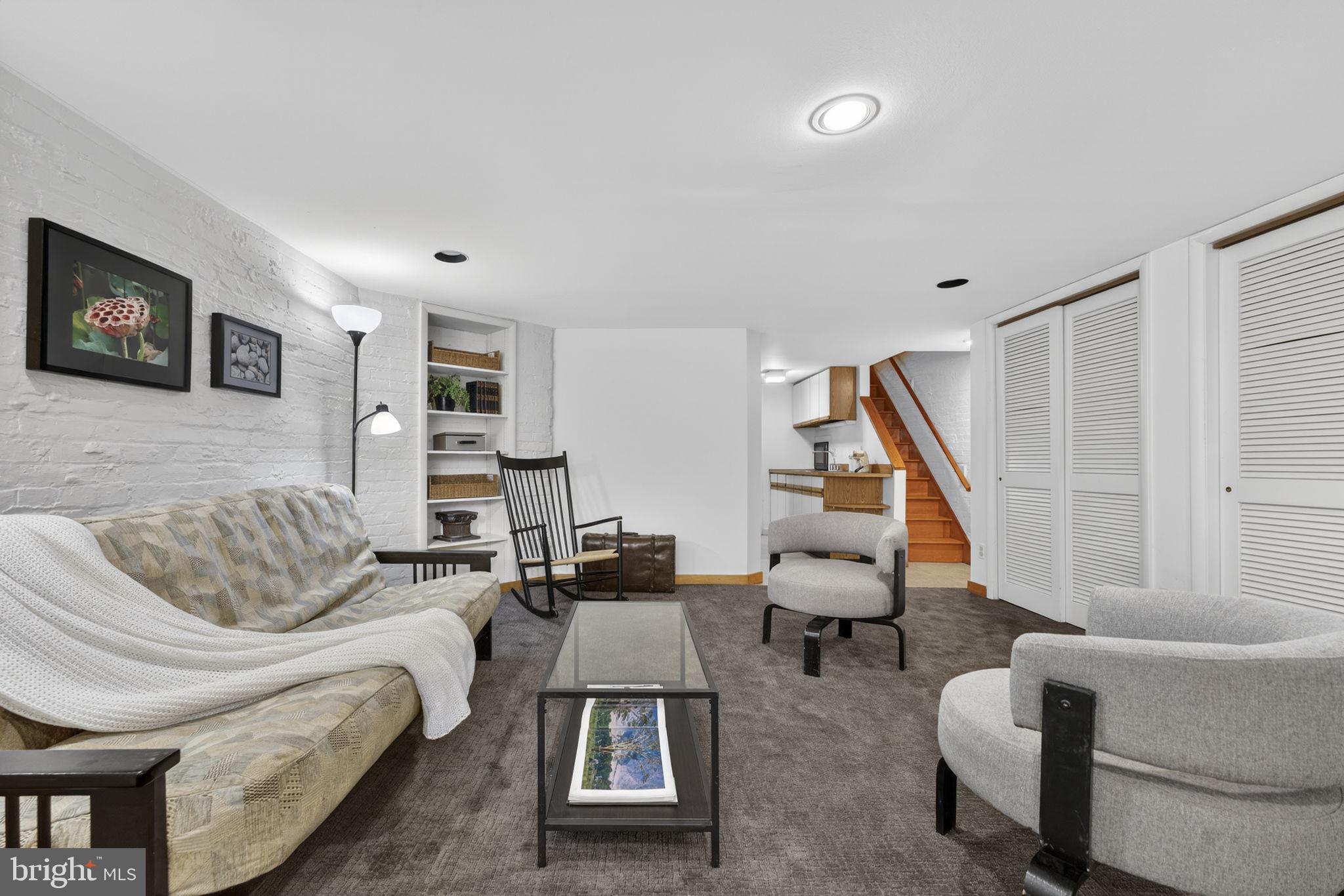 154 13th Street Southeast Washington, DC 20003 - Photo 35 of 42