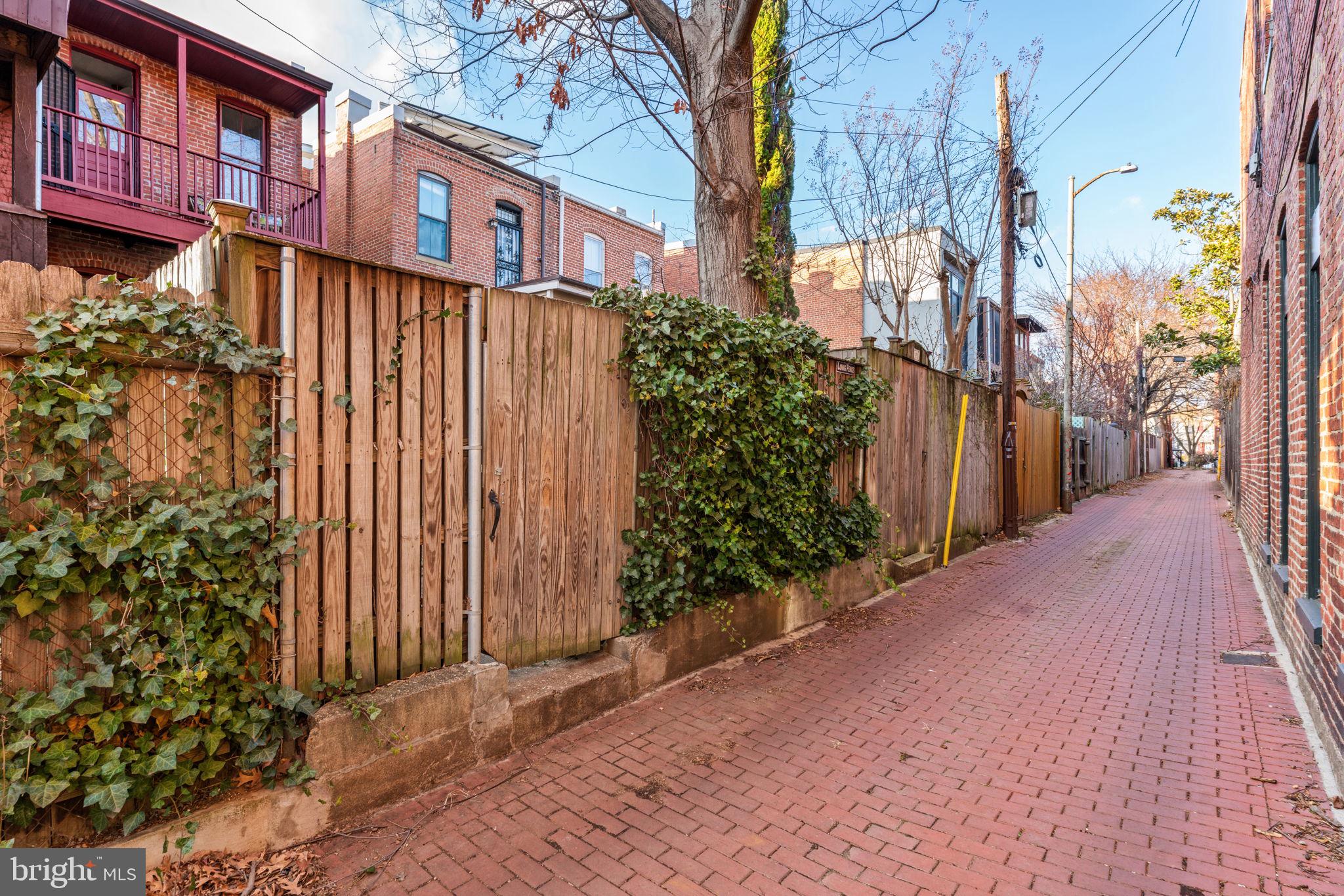 154 13th Street Southeast Washington, DC 20003 - Photo 40 of 42