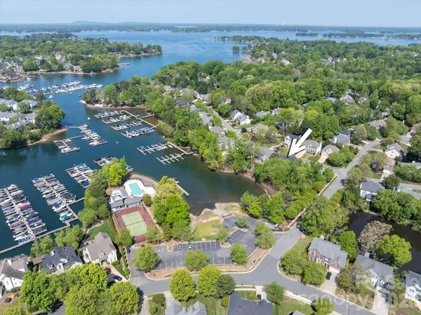 $1,435,000 | 21307 Baltic Drive, Cornelius, NC 28031